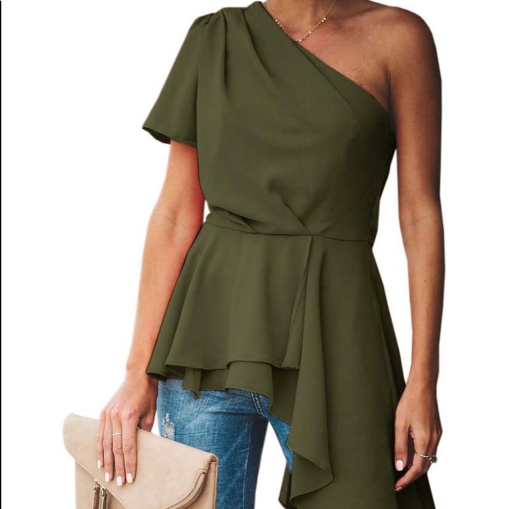Plus size one shoulder top